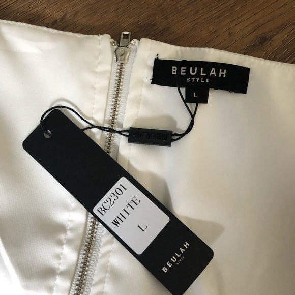 BEULAH-NWT LG Ruffled Polka Dot Blouse - Picture 8 of 8